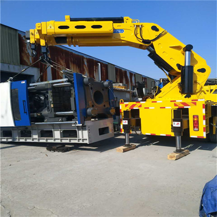 松潘 大吨位折臂吊出租费用解析：一小时租赁多少钱