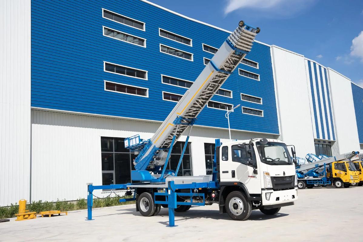 松潘小型云梯车上料车租赁多少钱