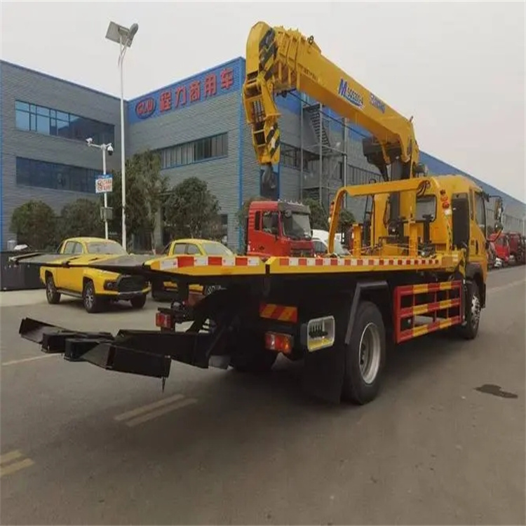 松潘附近小随车吊出租电话，轻松解决搬运烦恼