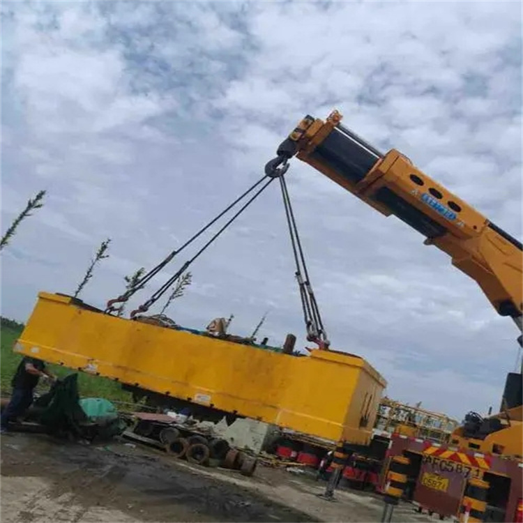 松潘随车吊吊集装箱怎么吊